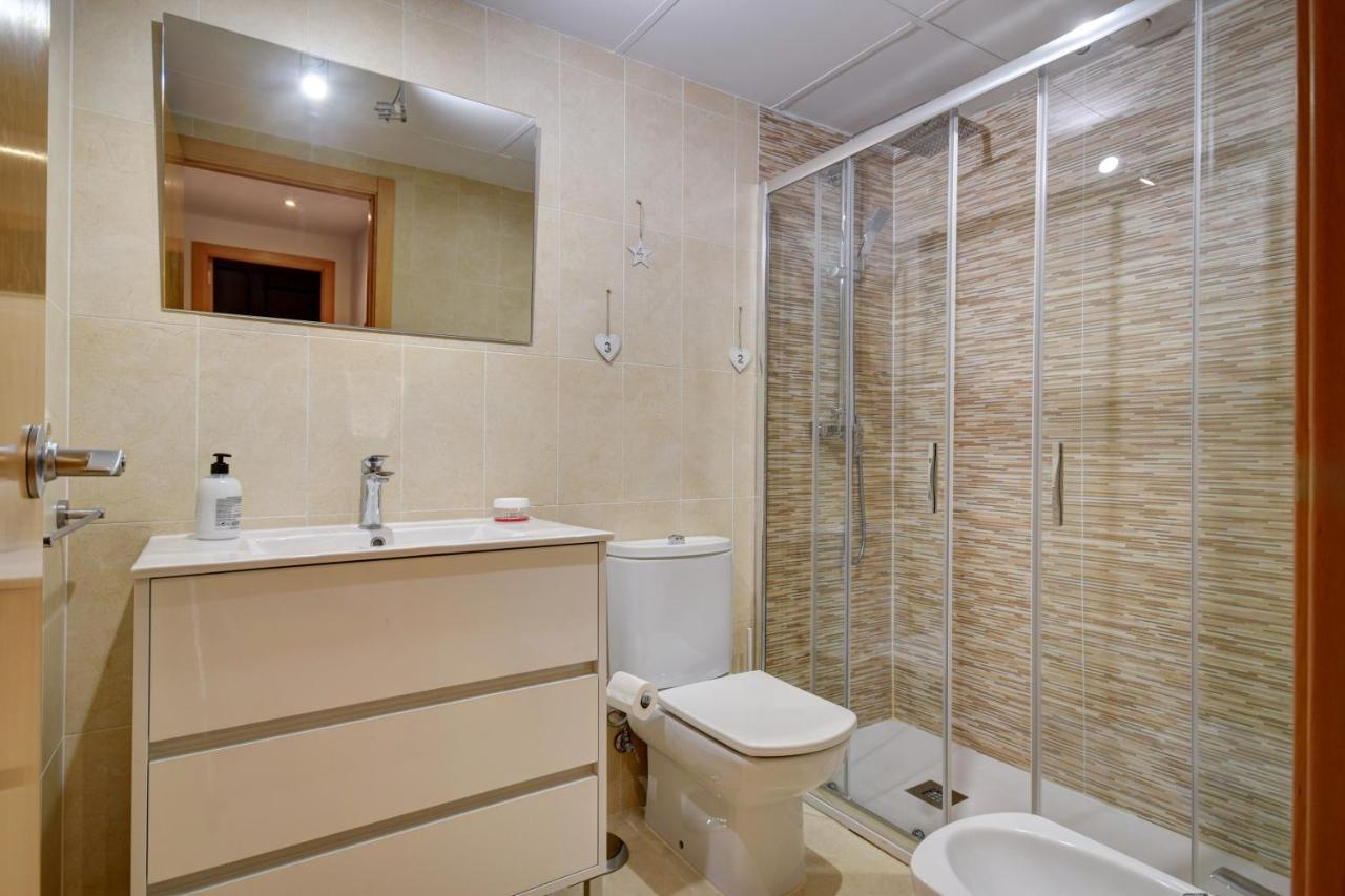 Malvarrosa Beach Apartment Валенсия Экстерьер фото